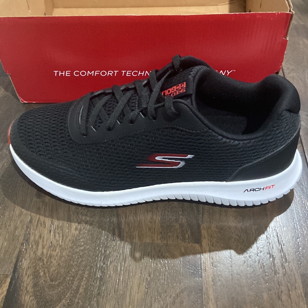 Skechers Men's GO GOLF Max Fairway 3 Golf Shoes men's 10.5 NWT black white red - Picture 7 of 11